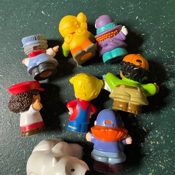 Lot of fisher price little people replacement figures - Picture 6 of 9